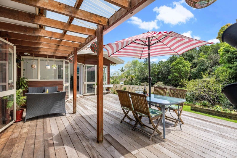 52 Ewhurst Place, Goodwood Heights, Auckland - Carousel 2