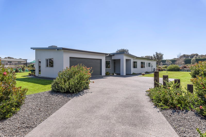 Property Valuation for 242 Peka Peka Road, Peka Peka Trade Me