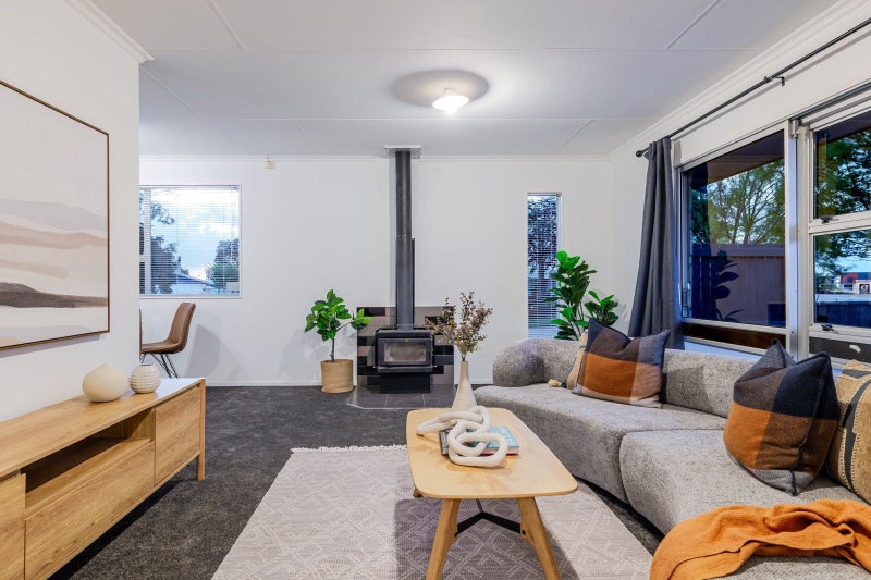 15 Kaimanawa Street, Kelvin Grove, Palmerston North - Carousel 2