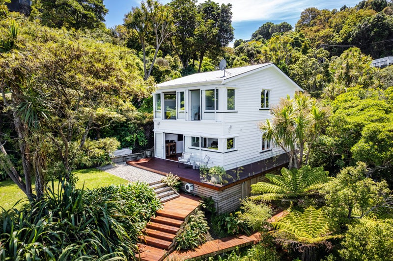 23 Waitohu Road, York Bay, Lower Hutt - Carousel 1