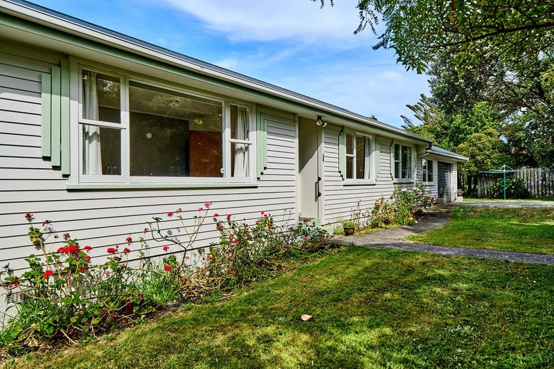 5A Whitehouse Road, Titahi Bay, Porirua - Carousel 1