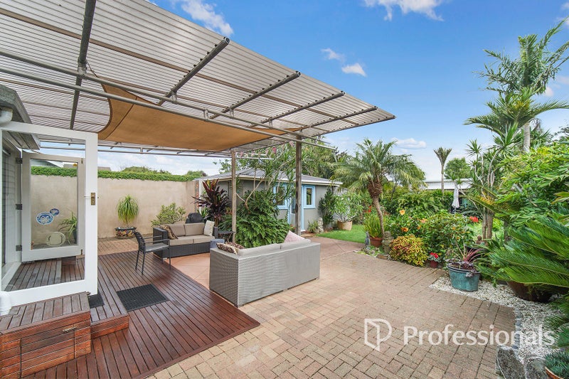 42 Tui Street, Point Chevalier, Auckland - Carousel 1