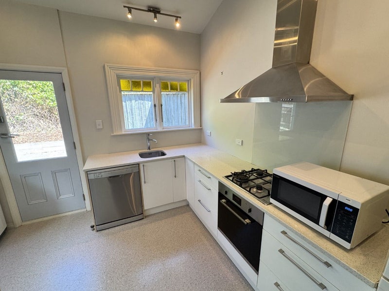 295 Tinakori Road, Thorndon, Wellington, Wellington - Carousel 2