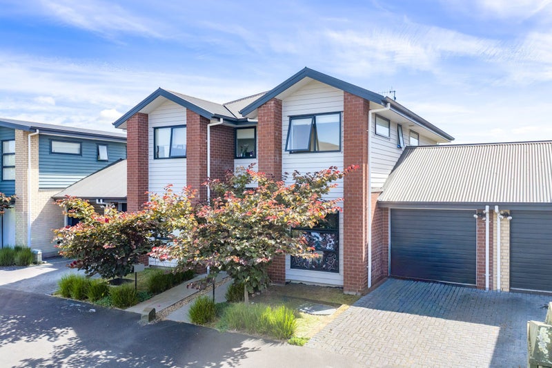 2/54 Helena Road, Hillcrest, Hamilton - Carousel 1