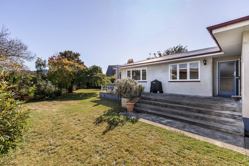 4 Avon Terrace, Taradale, Napier - Carousel 1