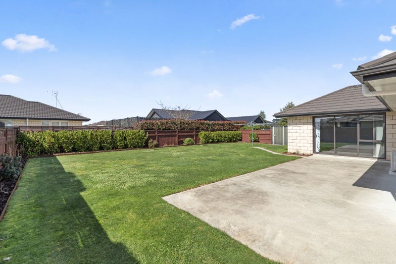 30 West Thompson Street, Leamington, Cambridge - Carousel 24