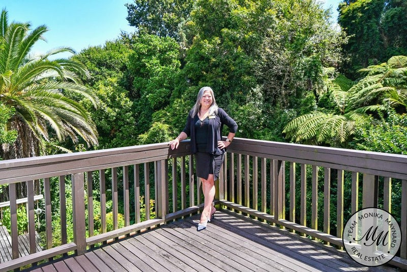 2/40 Kingsclere Place, Goodwood Heights, Auckland - Carousel 1