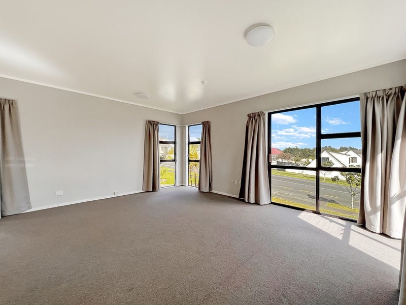 171 Bradbury Road, Highland Park, Auckland - Carousel 2