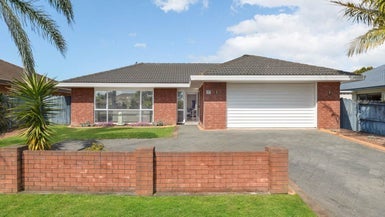 41 Kilimanjaro Drive, Northpark, Auckland - Carousel 1