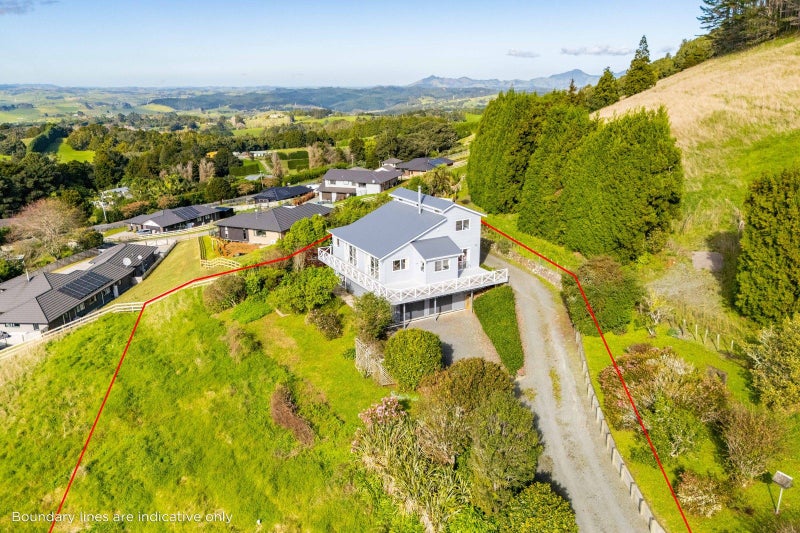 17 Scenic Rise, MAUNU, WHANGAREI - Carousel 32
