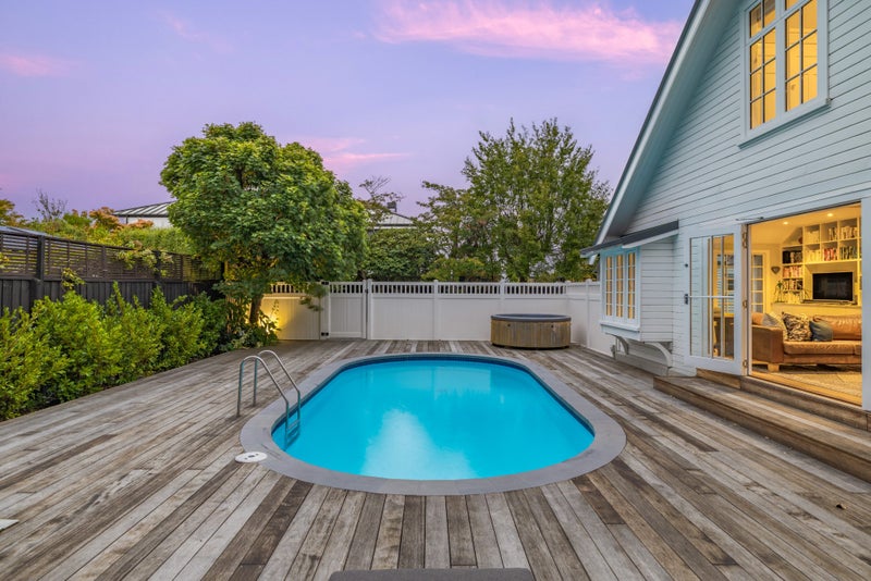 12 Jacksons Road, Merivale, Christchurch - Carousel 39