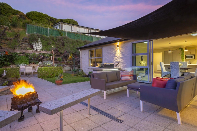 11 McDonnell Road, Arrowtown, Arrowtown - Carousel 1