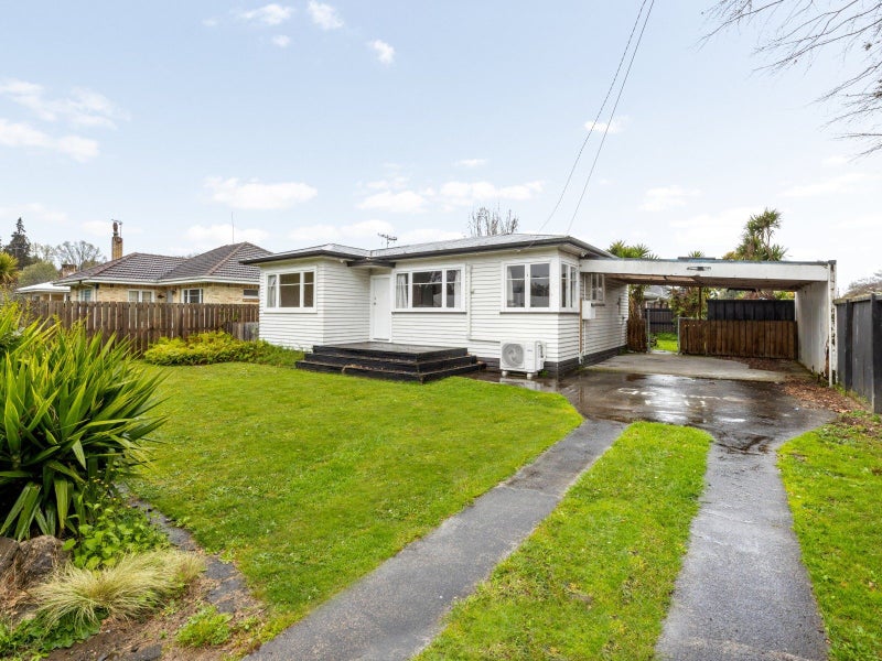 7 Fox Street, Hamilton East, Hamilton - Carousel 1