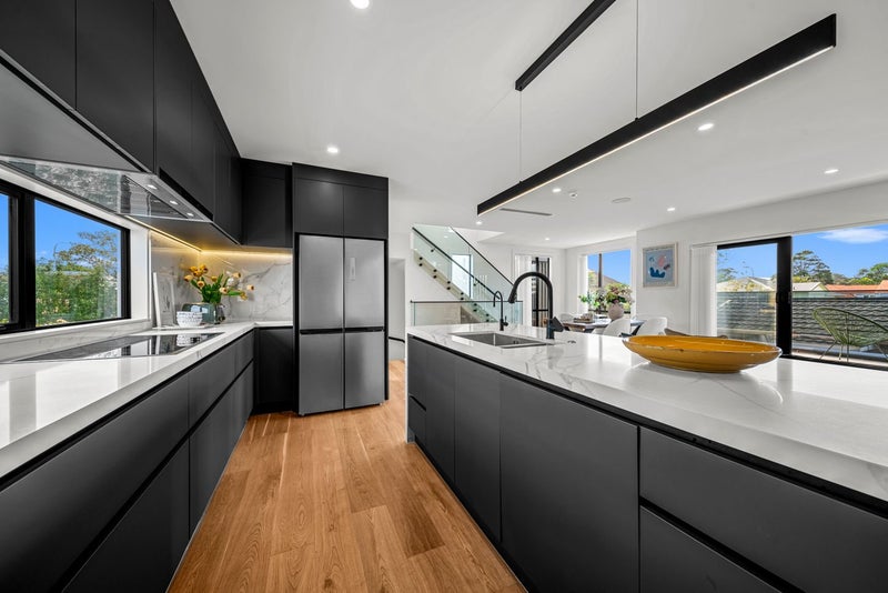 5B Lomond Street, Takapuna, Auckland - Carousel 2