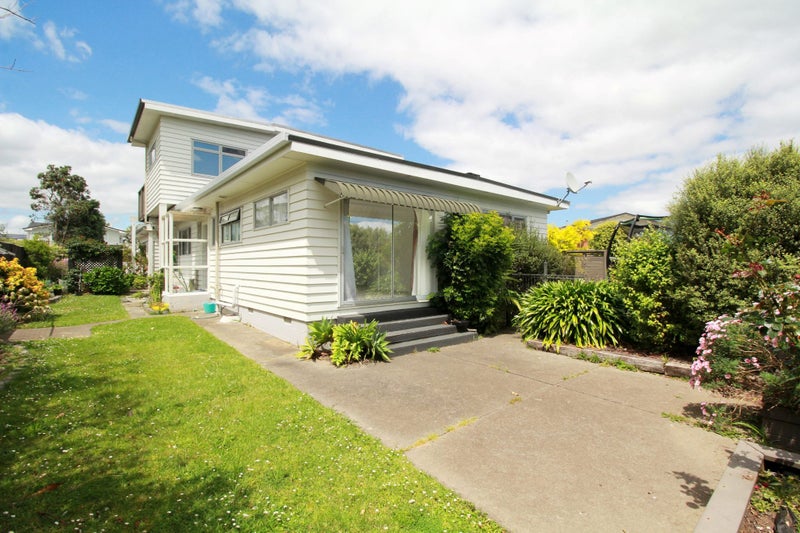 25 Gulf Crest, Bucklands Beach, Auckland - Carousel 2
