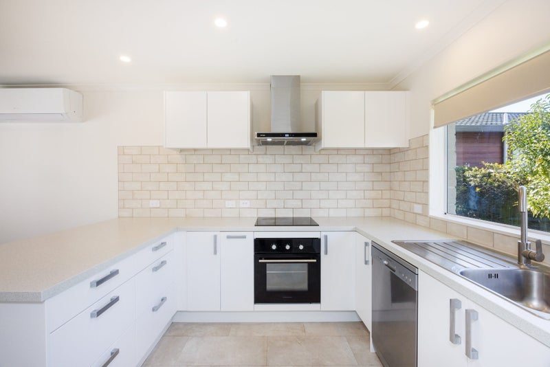 21A Rangitira Avenue, Palmerston North, Palmerston North - Carousel 2