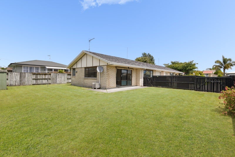 25B Emmett Street, Greerton, Tauranga - Carousel 1
