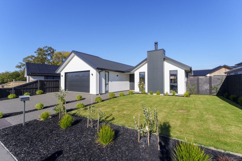 7 Accrington Drive, Marshland, Christchurch - Carousel 1