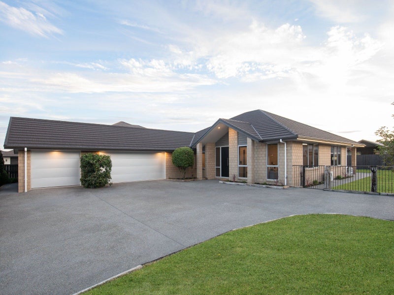 5 Brad Avenue, Flagstaff, Hamilton - Carousel 1