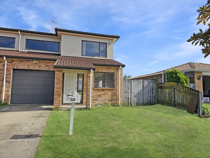 98D Naylors Drive, Mangere, Auckland - Carousel 1