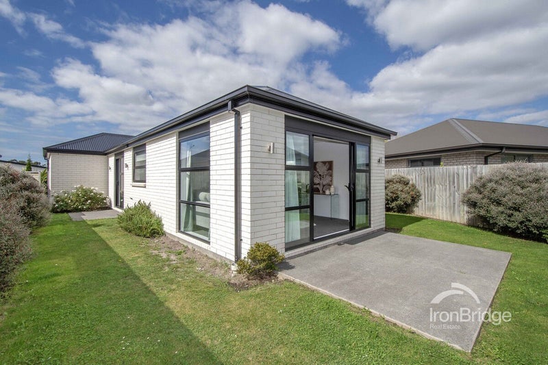 3 Romney Drive, Belfast, Christchurch - Carousel 11