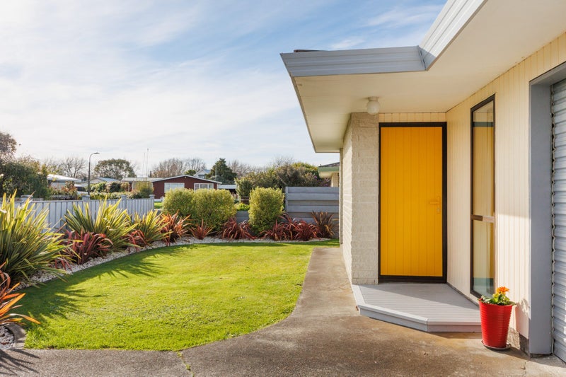 2B Droylsden Place, Palmerston North, Palmerston North - Carousel 2