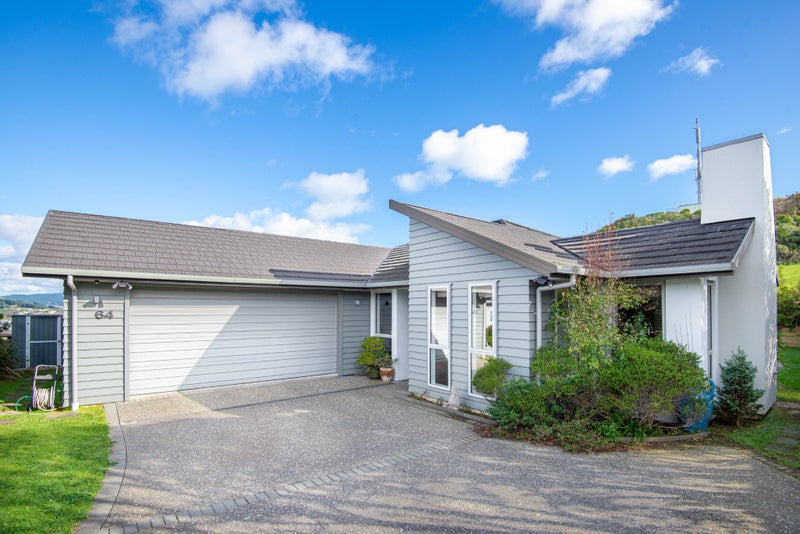 64 Aotea Drive, Aotea, Porirua - Carousel 1