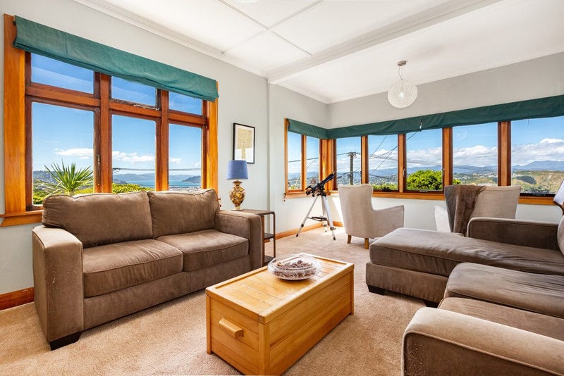56 View Road, Houghton Bay, Wellington - Carousel 1