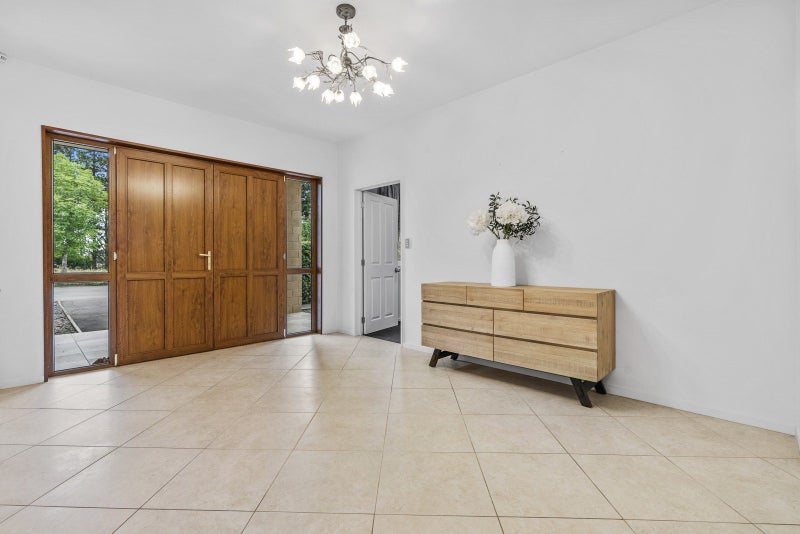 434 Collins Road, Christchurch - Carousel 1