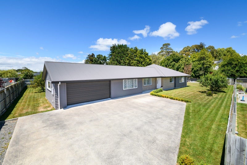 9 Mahi Grove, Feilding, Feilding - Carousel 24