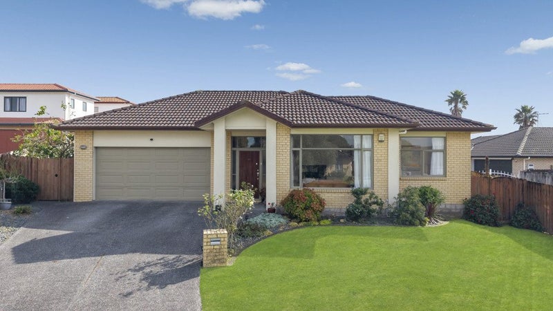 11 Ballydonegan Rise, East Tamaki, Auckland - Carousel 2