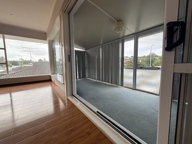 30 Udys Road, Pakuranga, Auckland - Carousel 2