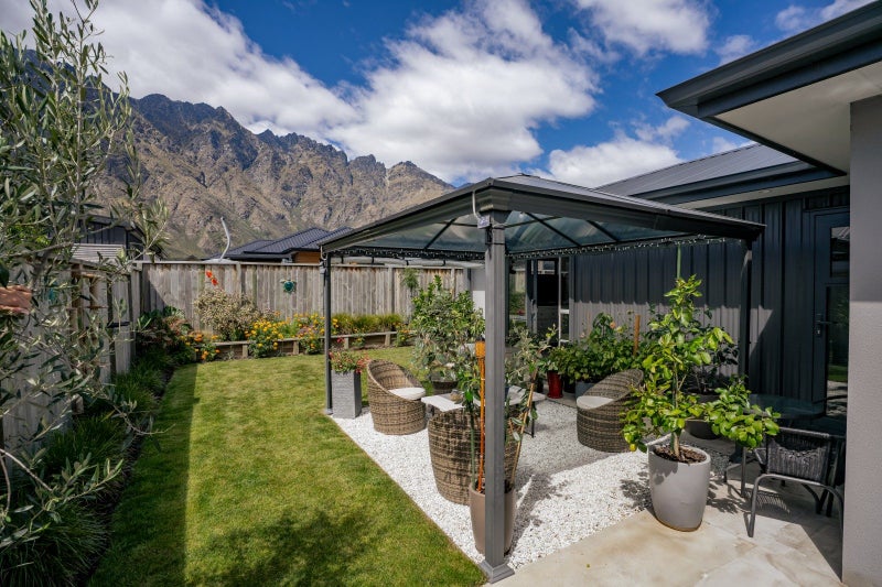 39 Howden Drive, Jacks Point, Queenstown - Carousel 21