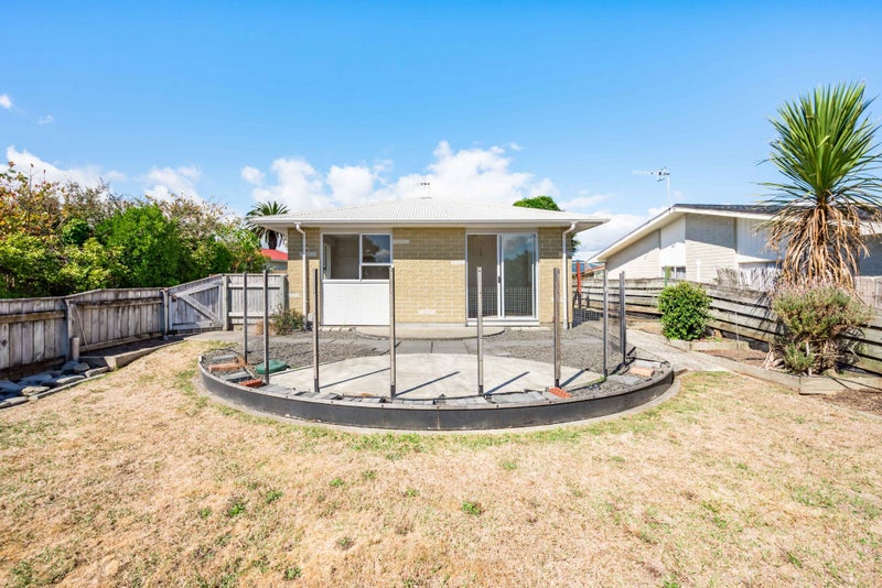 12A Callender Terrace, Paraparaumu Beach, Paraparaumu - Carousel 2