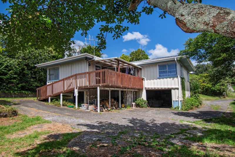 18 Lewis Street, Kamo, Whangarei - Carousel 1