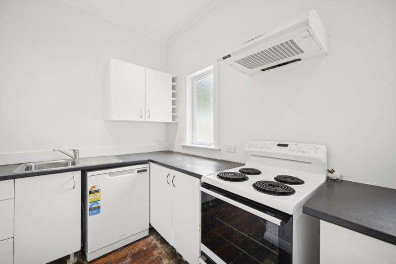 40 Holloway Road, Aro Valley, Wellington - Carousel 2