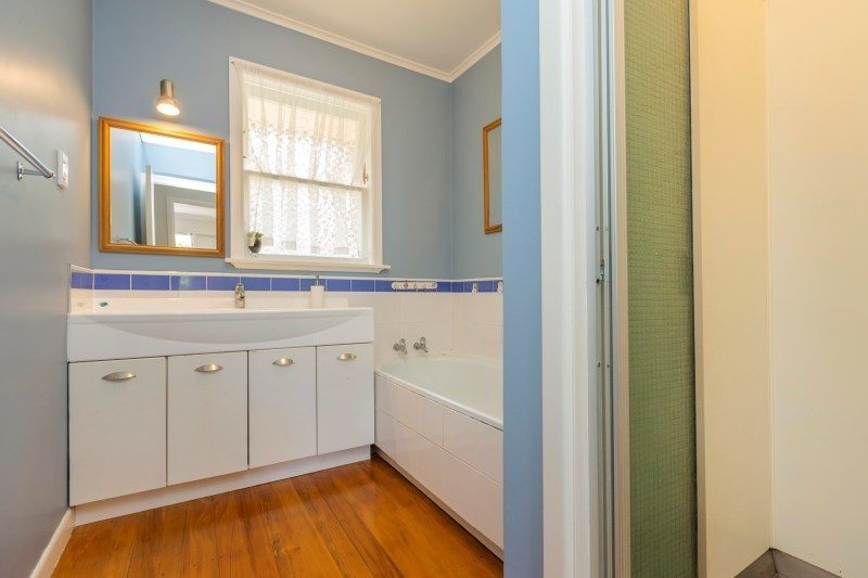 13 Hibiscus Place, Hillsborough, Auckland - Carousel 2