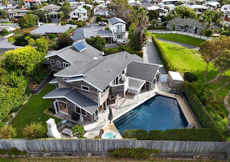 195A Valley Road, Mount Maunganui, Mount Maunganui - Carousel 1