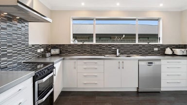 23 Nottingham Avenue, Awapuni, Palmerston North - Carousel 1