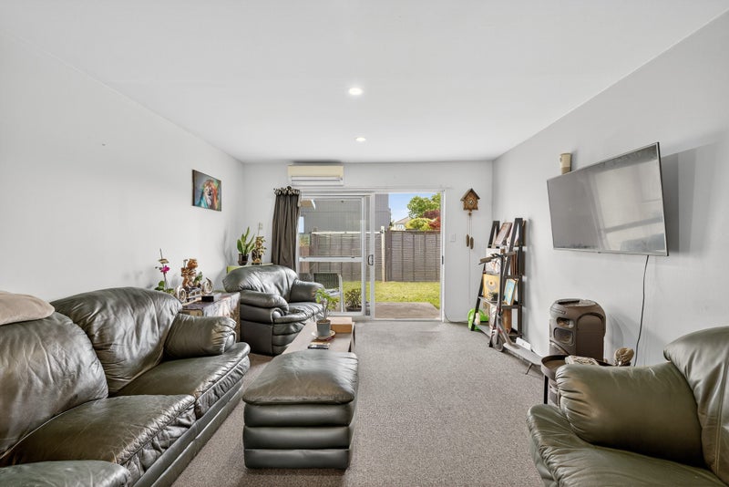 2/130 Edgeware Road, St Albans, Christchurch - Carousel 2