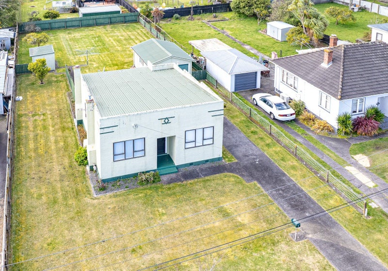 12 Roberts Avenue, Aramoho, Whanganui - Carousel 2