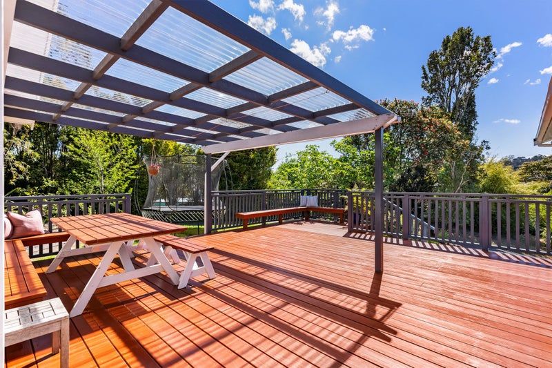 29A Cresta Avenue, Beach Haven, Auckland - Carousel 2