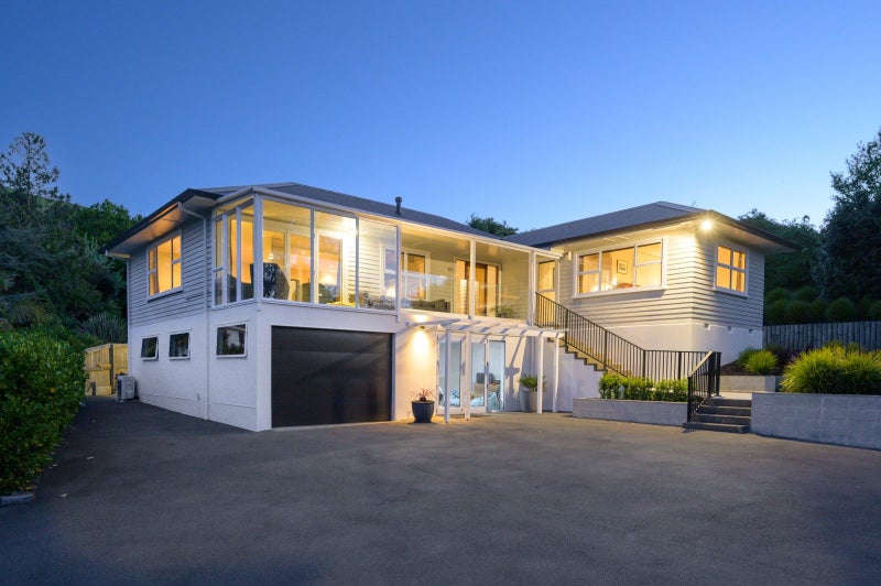 4 Malvern Avenue, Atawhai, Nelson - Carousel 1