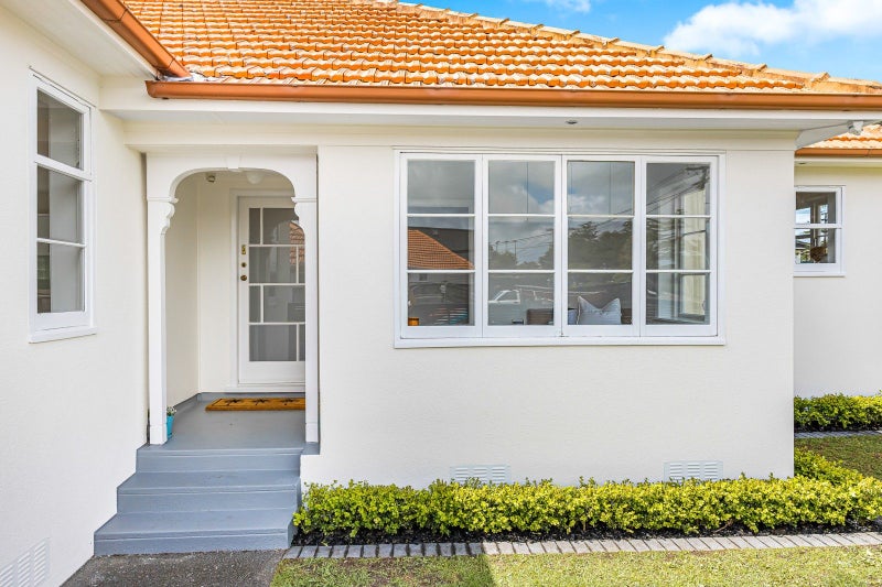 1/7 Neville Street, Point Chevalier, Auckland - Carousel 1