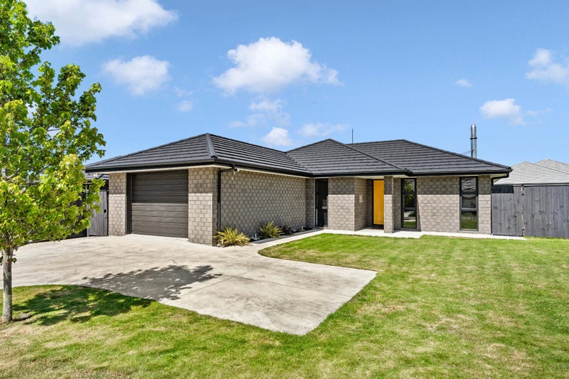 21 Maple Grove, Solway, Masterton - Carousel 1