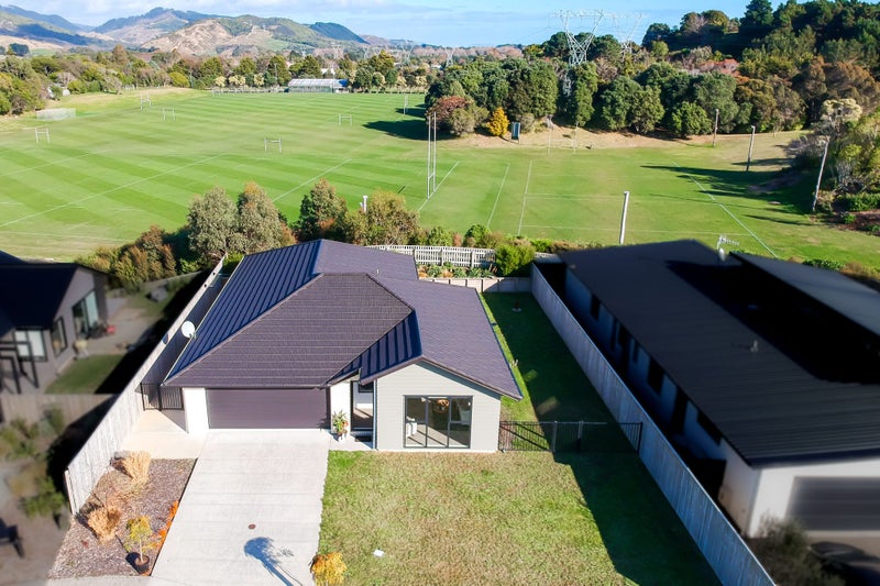 6 Kaiwaru Place, Waikanae - Carousel 2