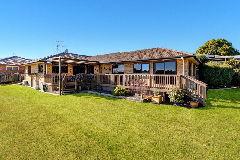 76 Oteki Park Drive, Welcome Bay, Tauranga - Carousel 1