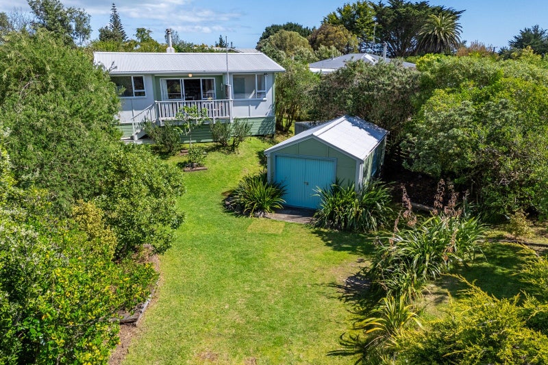 3 Arthur Street, Waikawa Beach, Manakau - Carousel 2