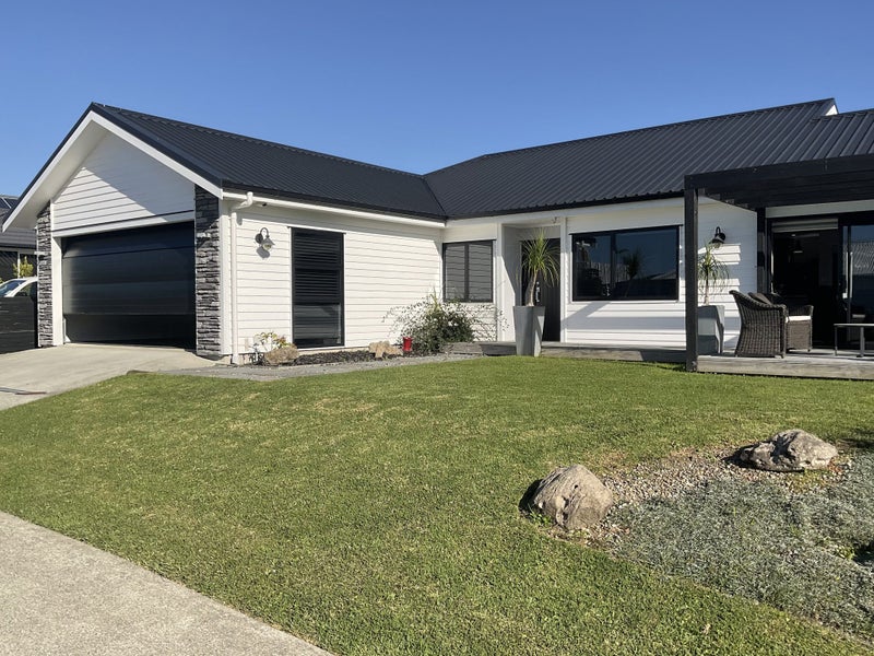 4 Ahi Kaa Lane, Snells Beach, Snells Beach - Carousel 1