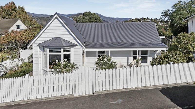1 Britannia Heights, Stepneyville, Nelson - Carousel 2